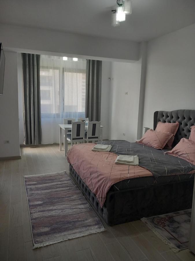 Joe Studio Apartment Mamaia Exterior photo
