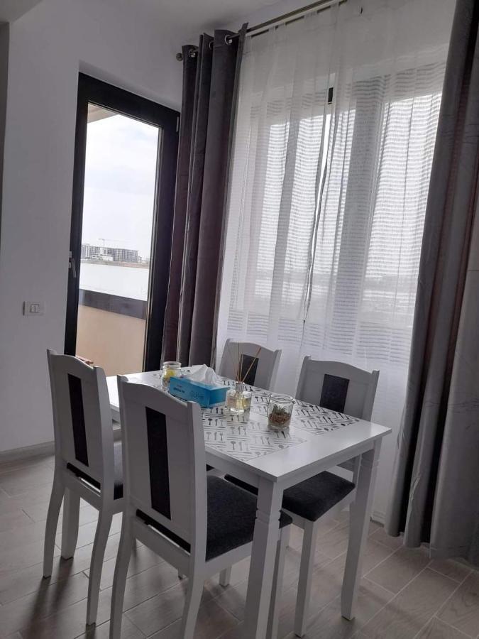 Joe Studio Apartment Mamaia Exterior photo